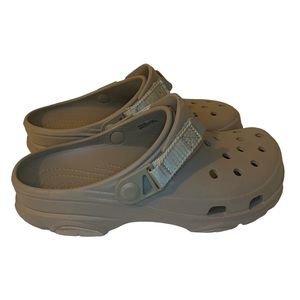 Crocs Mens Size 7 Khaki Beige Classic All Terrain Outdoor Clogs Shoes